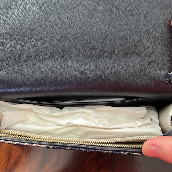 NITB Jimmy Choo Navy lace evening bag with gold chain shoulder strap.. - Picture 4 of 7